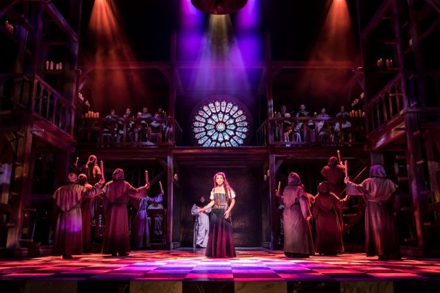 JPG 72 dpi (RGB)-GVN_BER_Prio 1_Szenenmotiv_OUTCASTS - Sarah Bowden as Esmeralda - Photo Johan Persson ©Disney